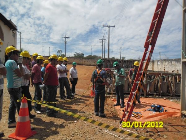 EPCL UEN 10 – Brumado – Treinamento de resgate em altura