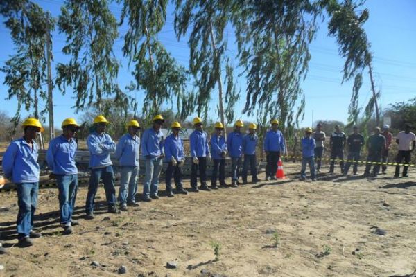 A EPCL UEN 17 – Bom Jesus da Lapa – realizou durante o mês de agosto o Curso de Capacitação de Montagem de Rede de Distribuição 15 KV