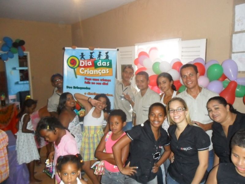 A EPCL-UEN (06) Itaberaba, realizou no dia 11 de Outubro, o Projeto Adote uma Criança, nas creches Casa Esperança e Sonho de Criança