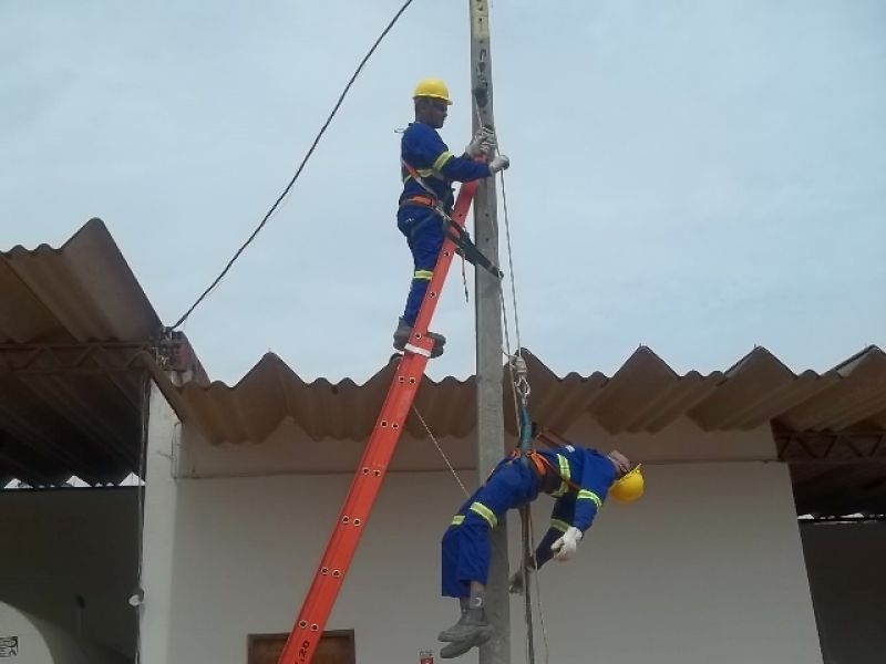 A EPCL – UEN 17 (Guanambi), realizou no período de 07 a 09 de Janeiro, Curso de reciclagem NR10.