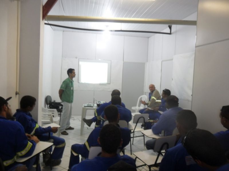 A EPCL UEN 06 ITABERABA,realizou no dia 18/02/2013, a Campanha Segunda + Segura.