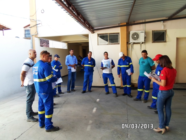 A EPCLUEN 10 – Brumado, realizou a campanha Segunda + Segura, na sede da empresa, no dia 04 de março de 2013.