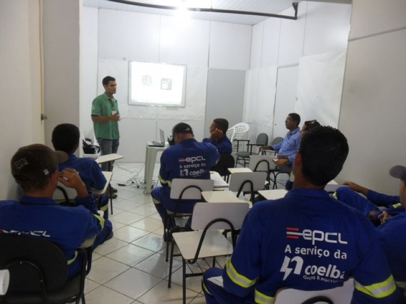 A EPCL UEN 06 ITABERABA, representada pelo Técnico de Segurança Higor Macedo, realizou no dia 04/03/2013, a Campanha Segunda + Segura.