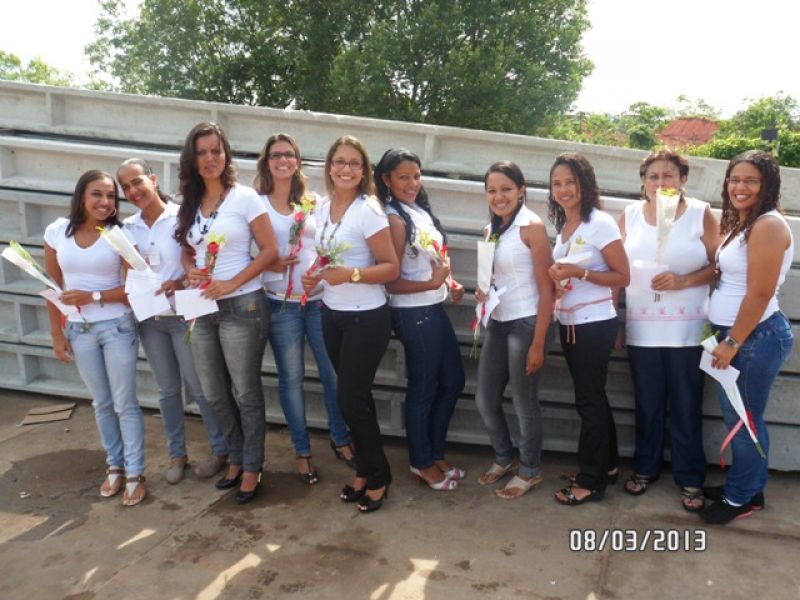 A EPCL/UEN 18 Valença, comemorou no dia 08 de março de 2013, o Dia Internacional da Mulher.