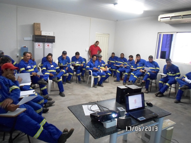 A EPCL/UEN 10 – Brumado, realizou a campanha Segunda + Segura, na sede da empresa