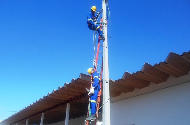 A EPCL/UEN 17 Guanambi, realizou no dia 18 de Julho de 2013, mais um curso de NR 35.