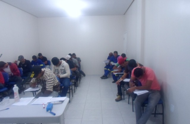 A EPCL/UEN 17 Guanambi, realizou nos dias 16 e 17 de Julho de 2013, mais um curso de NR10.