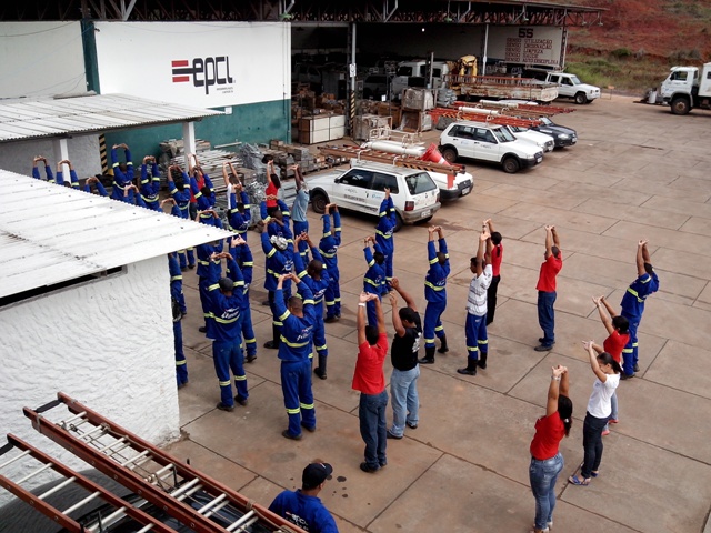 A EPCL/UEN – 18 Valença-BA, dando continuidade ao programa de Ginástica Laboral.