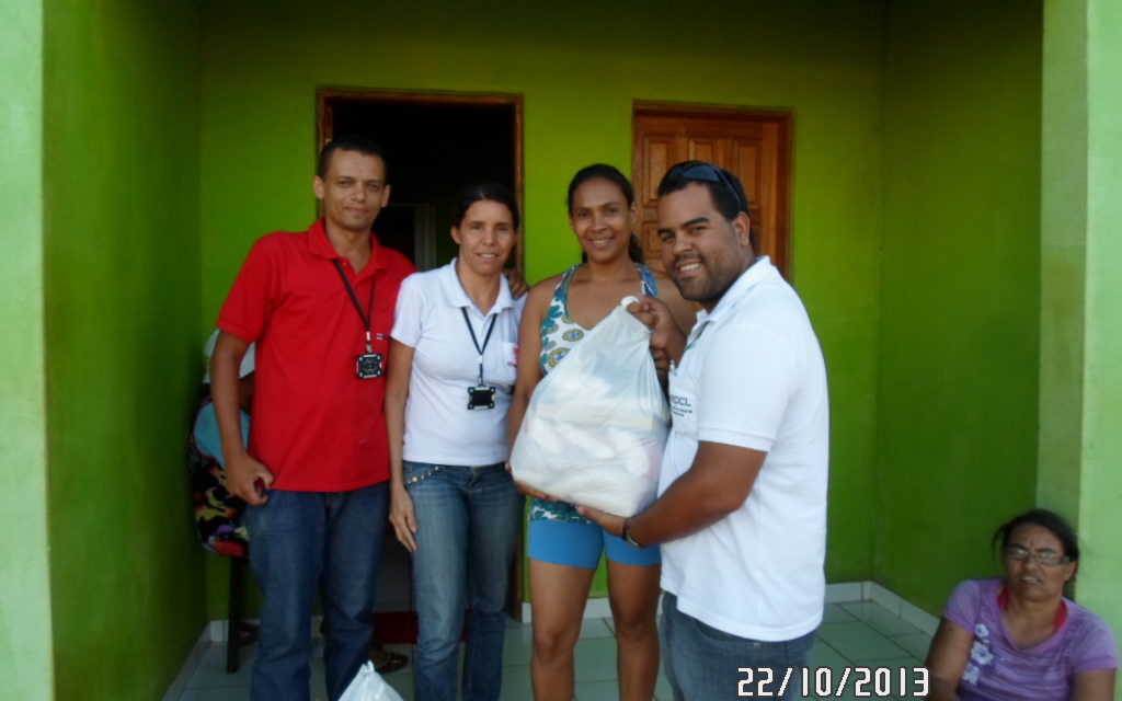 Entrega de cestas básicas