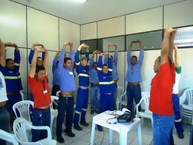 A EPCL/UEN 17, realizou o programa Ginástica Laboral.