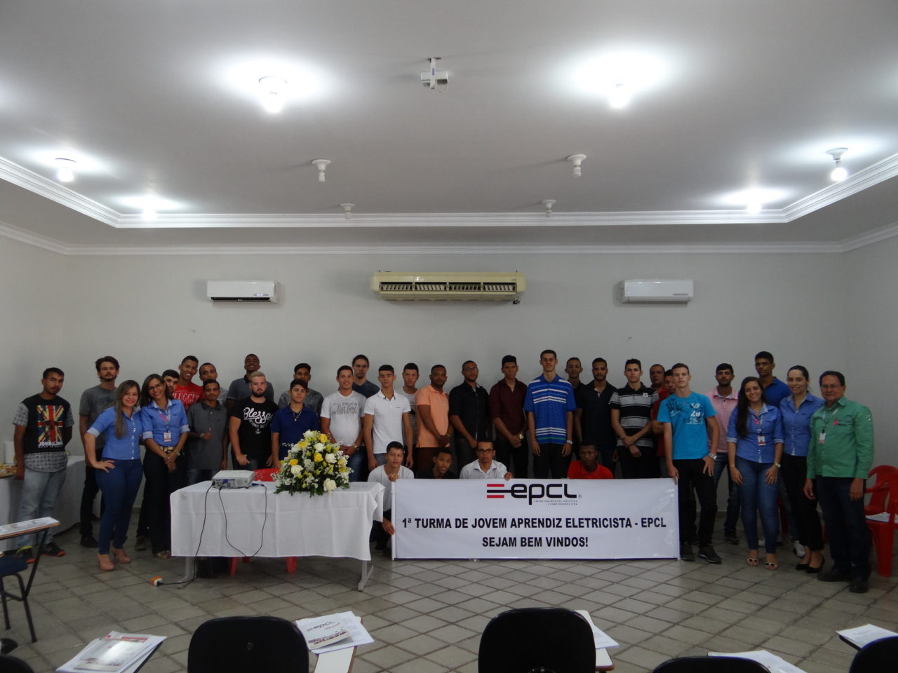 EPCL – Empreendimentos, Projetos e Construções Ltda inicia em Brumado, em parceria com o SENAI, primeira turma de Jovem Aprendiz Eletricista de Rede de Distribuição.